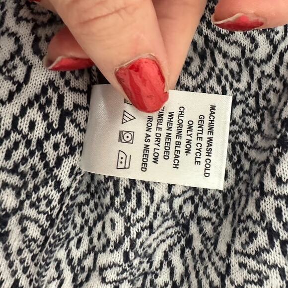 Coldwater Creek Cardigan Sweater Size 3X Navy Blue White Abstract Button Office - Picture 9 of 10